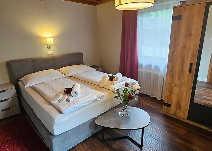 Steinwender Elisabeth * Feld am See